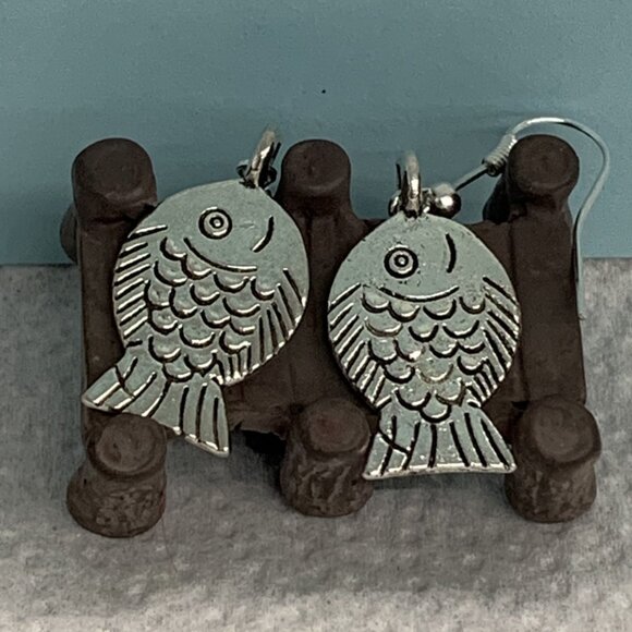 Fish Earring, Fishing Jewelry, Silly Animal Earring, Gift Idea, Novelty Earring - Picture 5 of 8